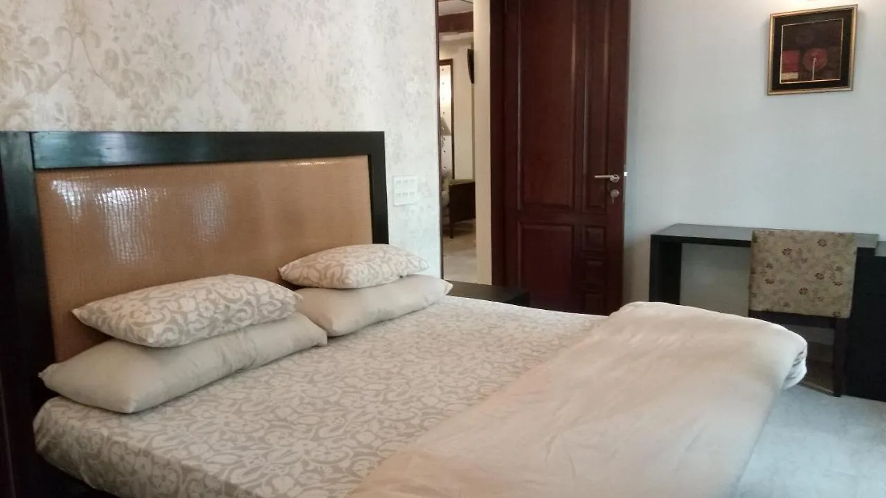 Short Stay Luxury Separate 3Bhk In Green Park Near Metro With Lift Minimum 3 Nights New Delhi India