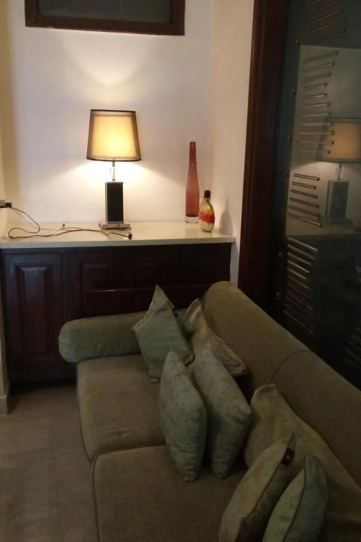 Apartment Short Stay Luxury Separate 3Bhk In Green Park Near Metro With Lift Minimum 3 Nights New Delhi India