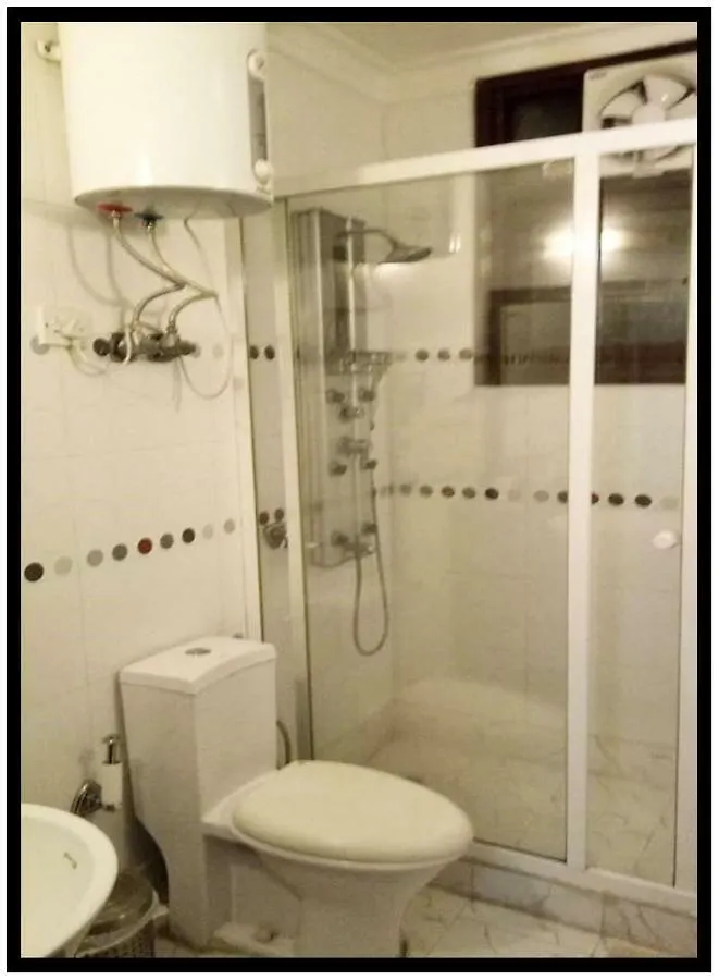 Short Stay Luxury Separate 3Bhk In Green Park Near Metro With Lift Minimum 3 Nights New Delhi India