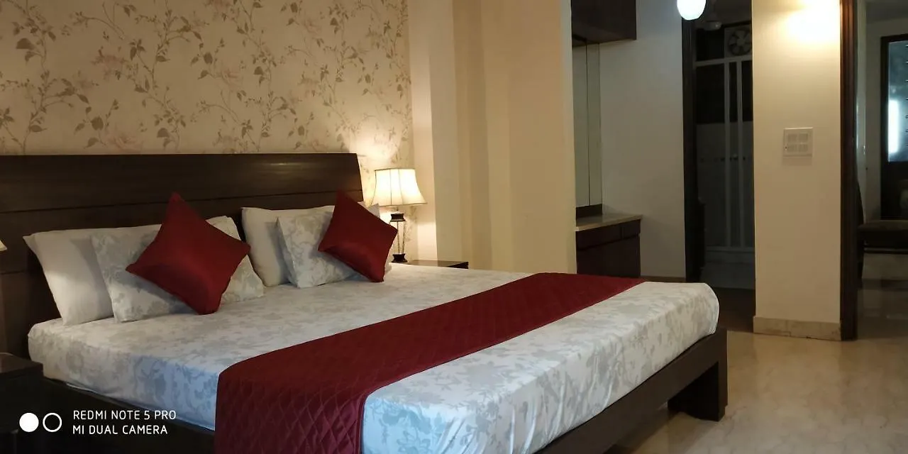 Short Stay Luxury Separate 3Bhk In Green Park Near Metro With Lift Minimum 3 Nights New Delhi 0*,